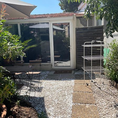 Апартаменты Cozy House With Parking And Garden Ницца Экстерьер фото